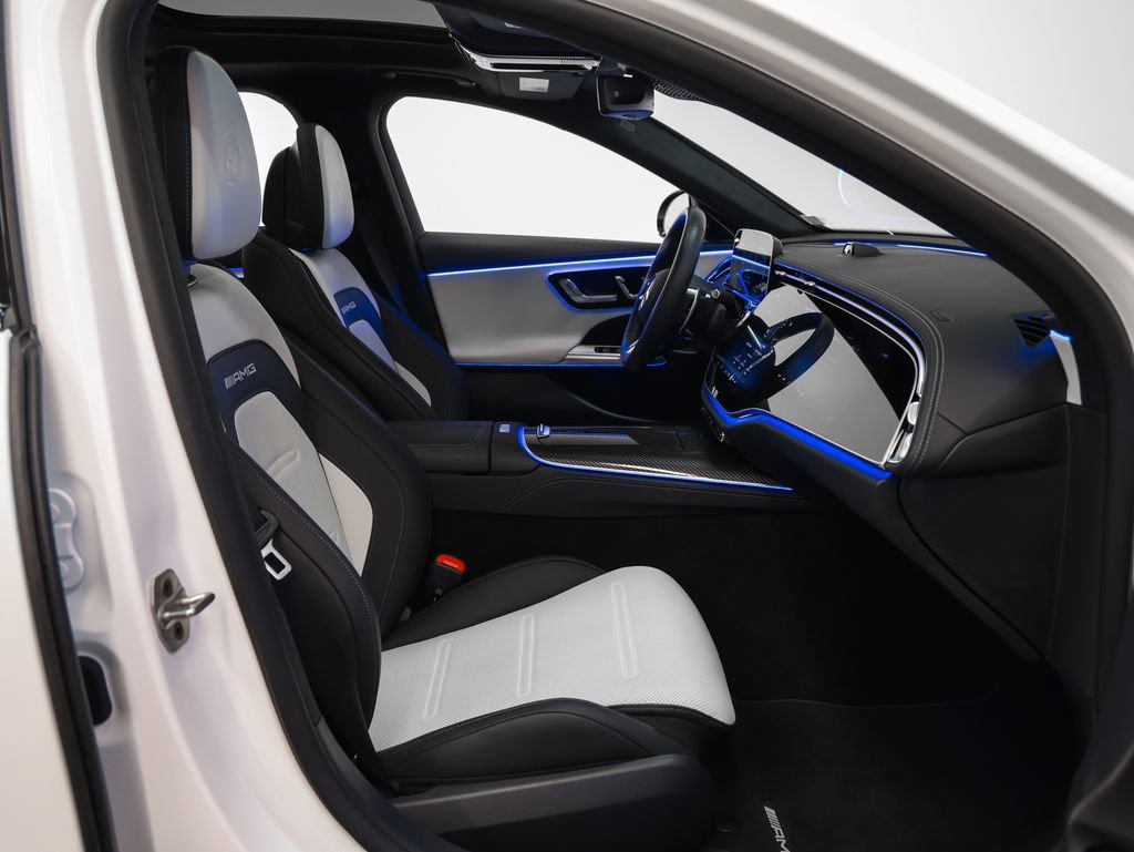 Used 2025 Mercedes-Benz E 53 AMG e 4MATIC Sedan image 26