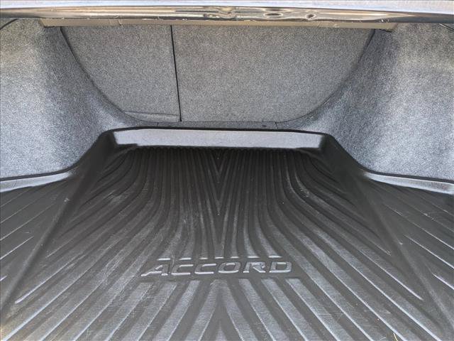 Used 2020 Honda Accord Touring image 6