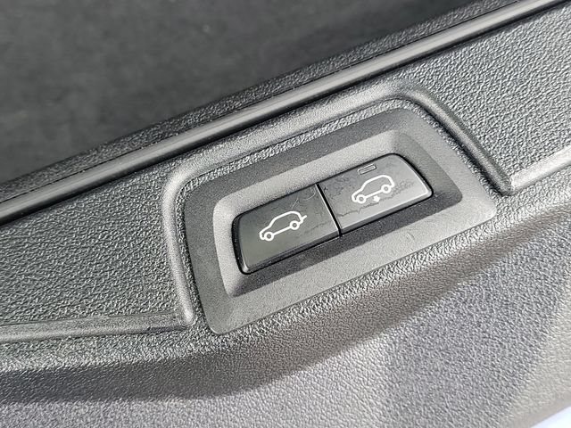 Used 2021 BMW X7 M50i w/ Executive Package AWD/4WD image 11