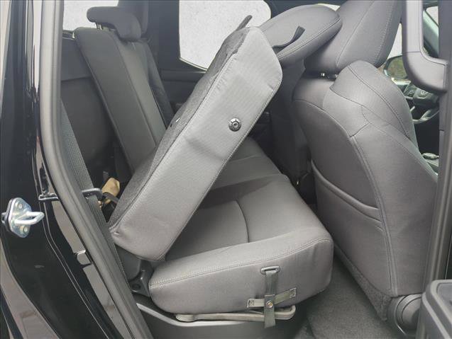 Certified 2025 Toyota Tacoma SR5 image 25