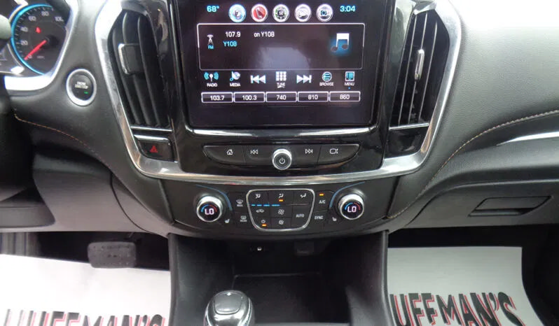 Used 2019 Chevrolet Traverse LT w/ LT Premium Package AWD/4WD image 17