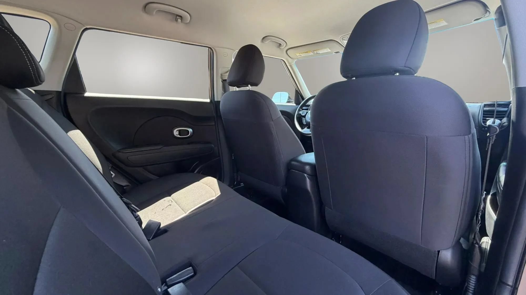 Used 2015 Kia Soul FWD image 18
