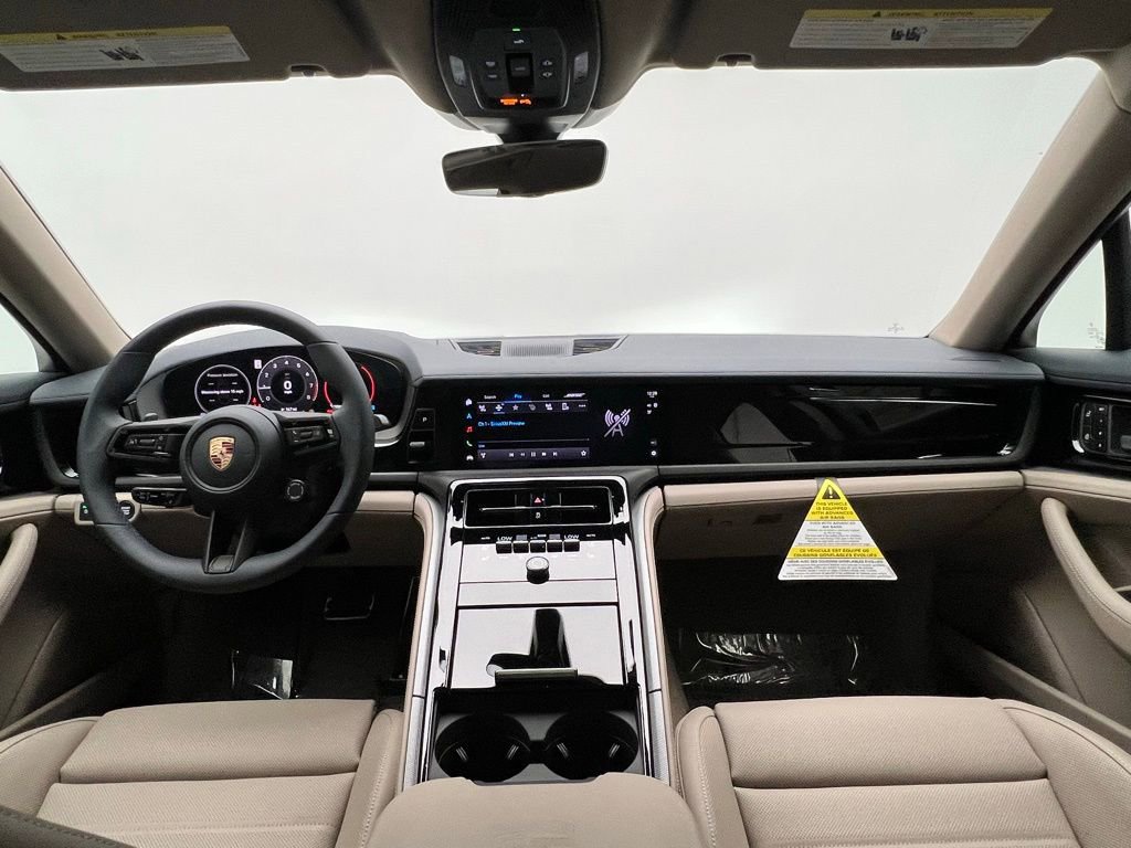 New 2025 Porsche Panamera image 6