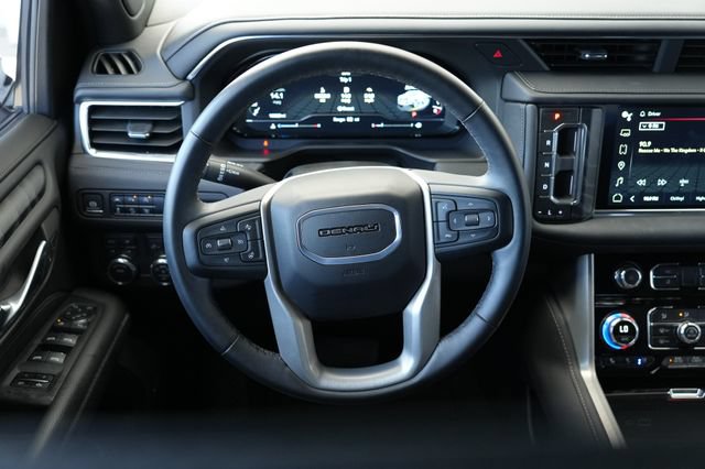 Used 2024 GMC Yukon Denali AWD/4WD image 19