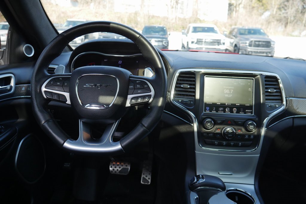 Used 2015 Jeep Grand Cherokee SRT w/ Luxury Group II image 32