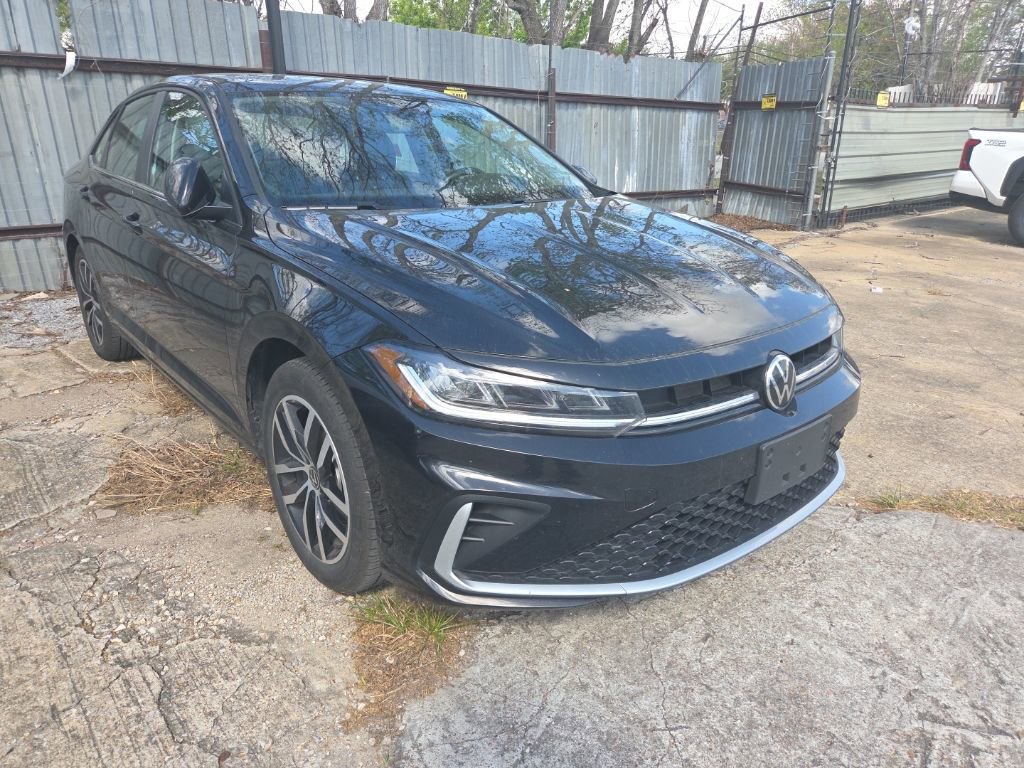 Used 2025 Volkswagen Jetta SE image 5