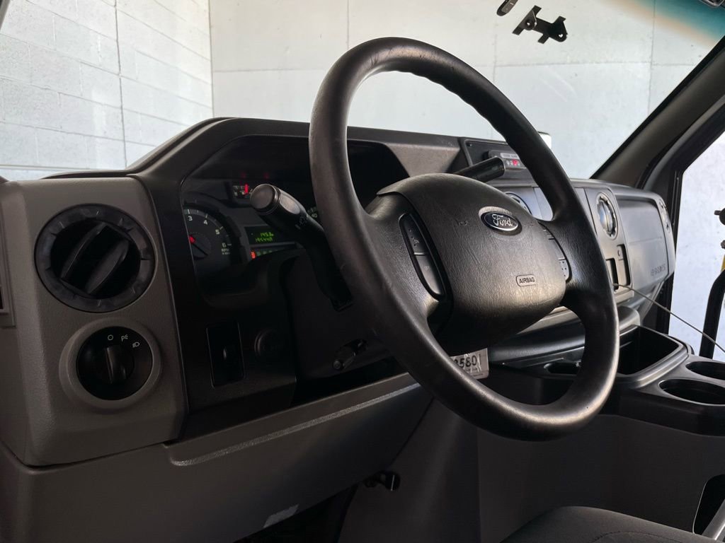 Used 2016 Ford E-350 and Econoline 350 Super Duty RWD image 13