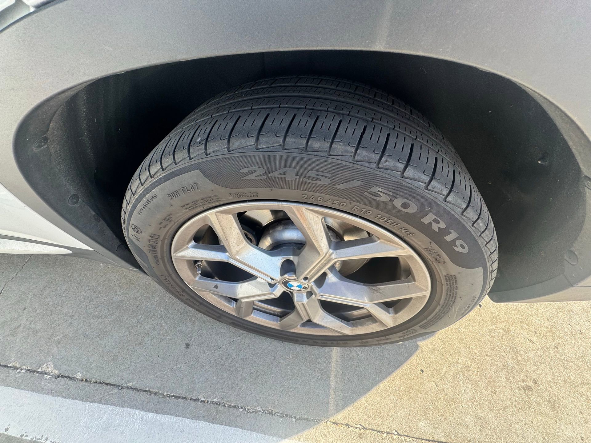 Used 2024 BMW X4 xDrive30i w/ Parking Assistance Package image 5