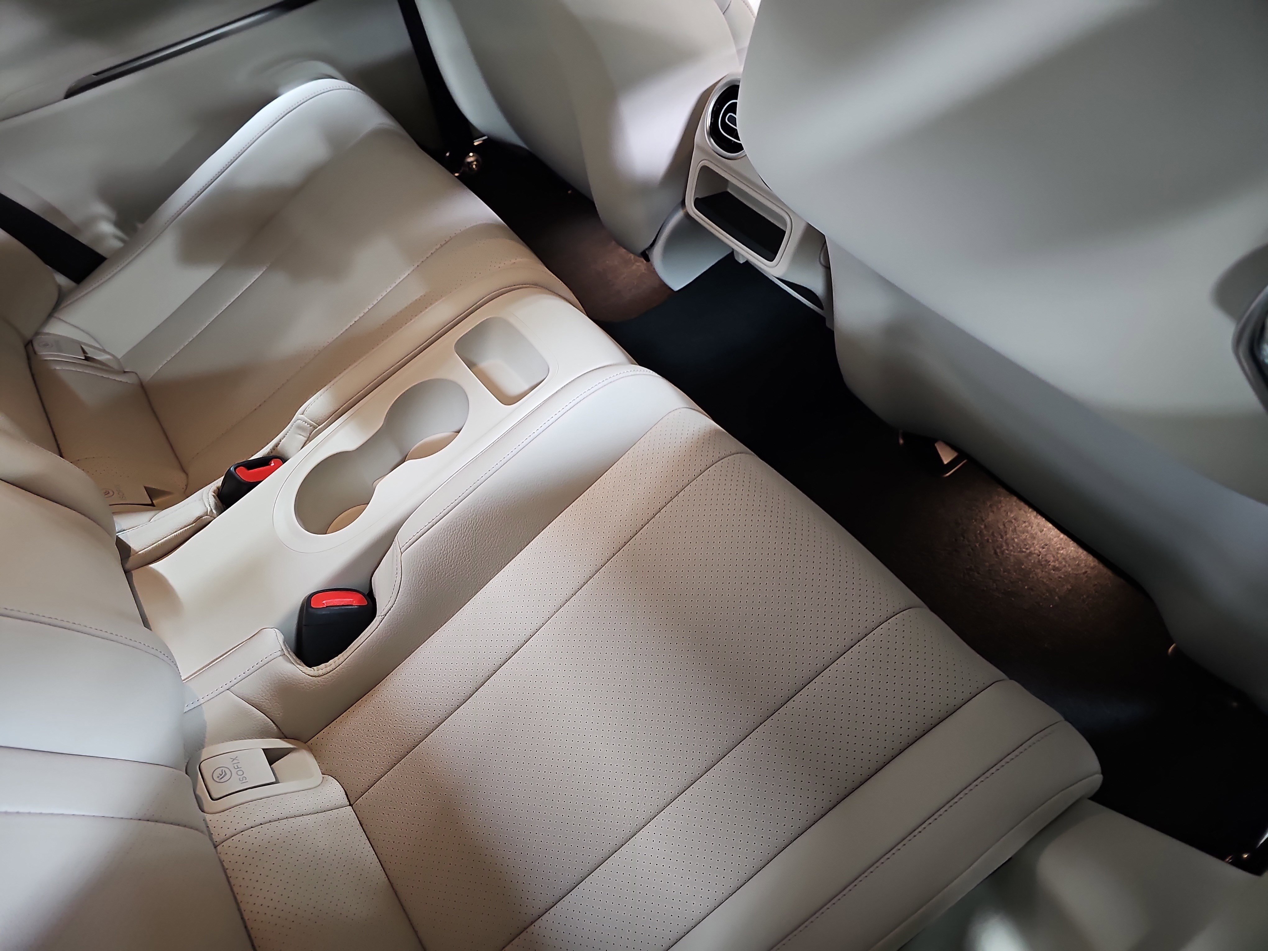 Certified 2026 Mercedes-Benz CLE 300 4MATIC Coupe image 12