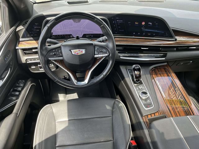 Used 2023 Cadillac Escalade Premium Luxury w/ Performance Package AWD/4WD image 9