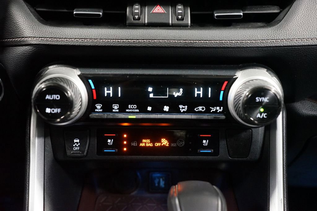 Used 2023 Toyota RAV4 Limited image 20