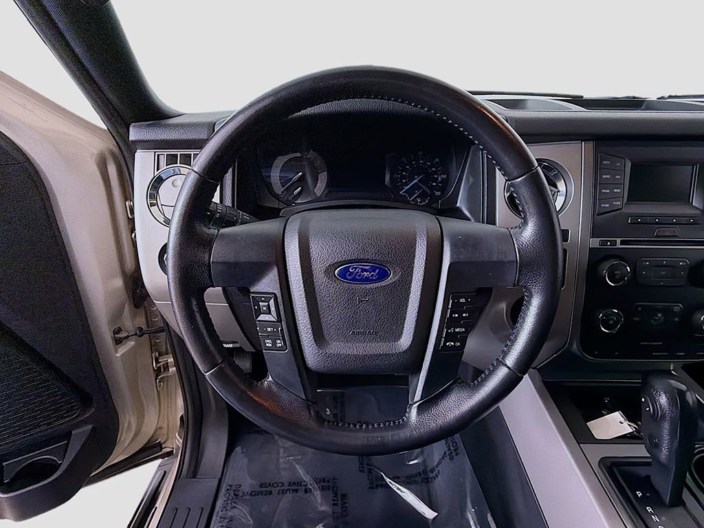 Used 2017 Ford Expedition XLT w/ Equipment Group 201A AWD/4WD image 27