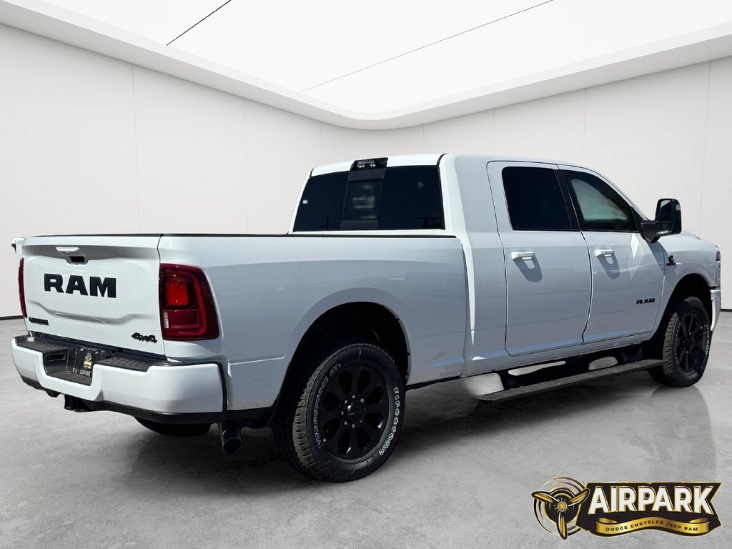 New 2026 RAM 2500 Laramie AWD/4WD image 4