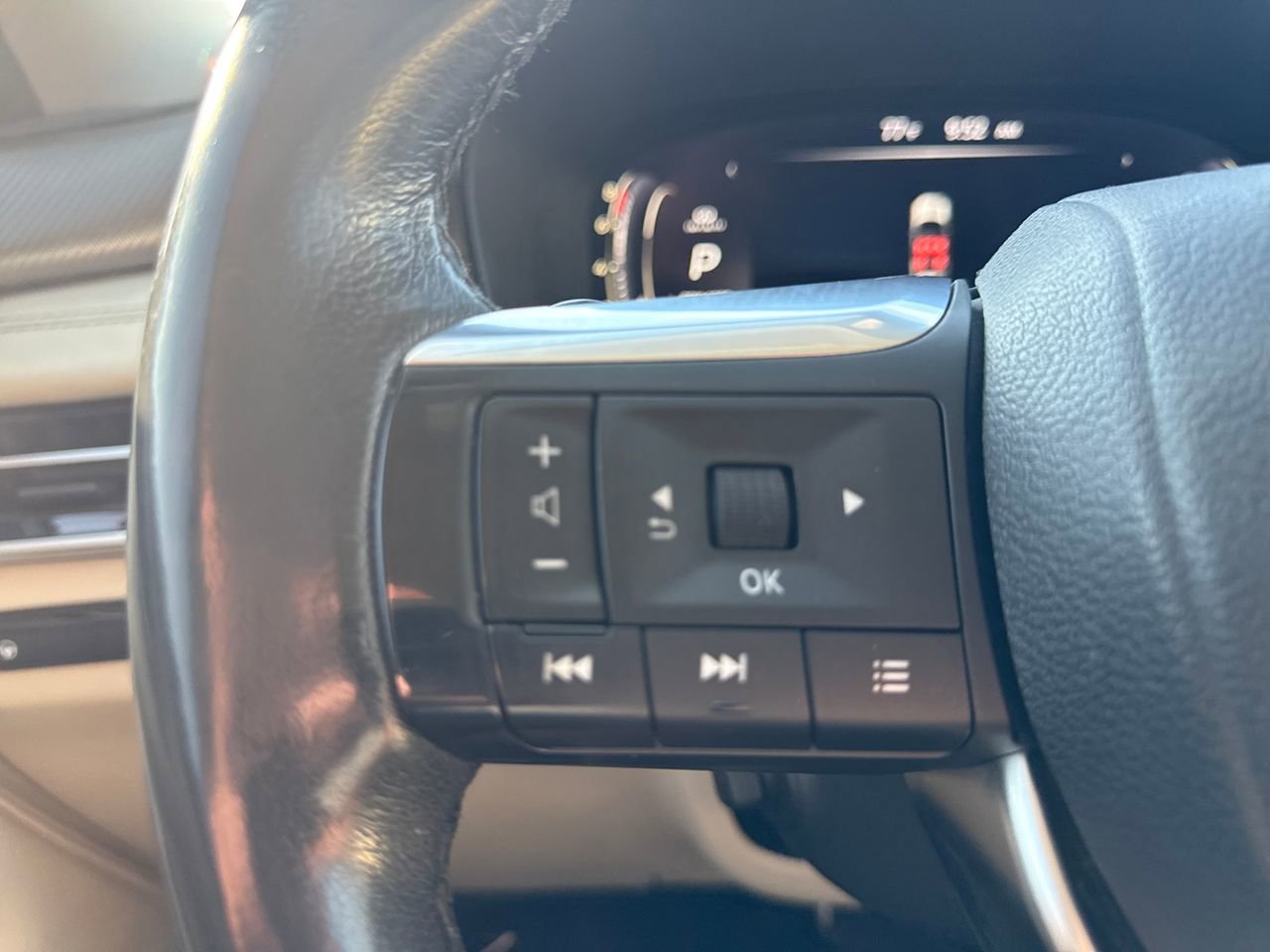 Used 2022 INFINITI QX60 Luxe image 25