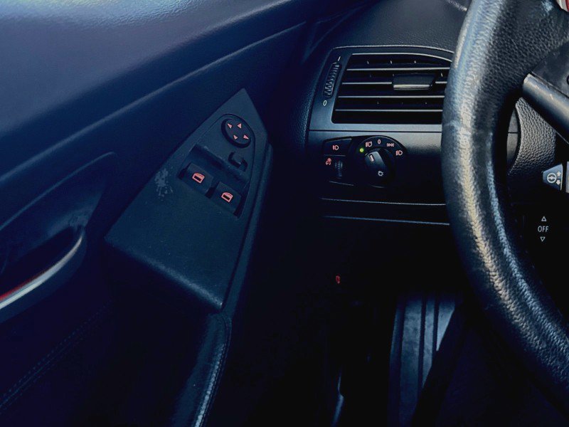 Used 2006 BMW 650i Coupe RWD image 11