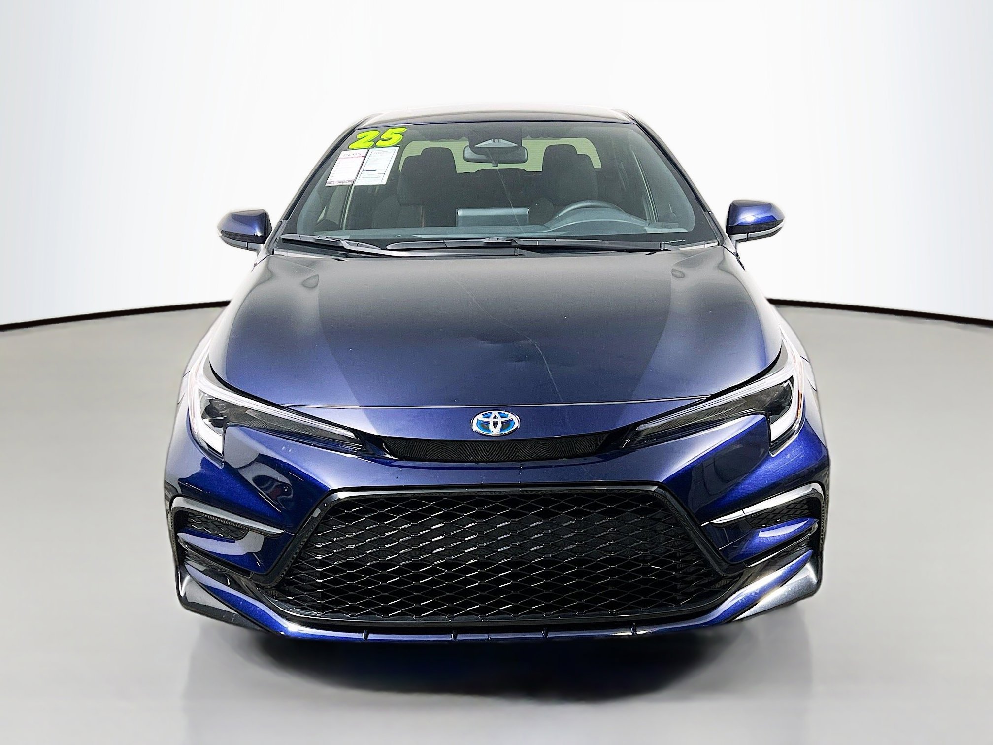 Used 2025 Toyota Corolla SE image 11