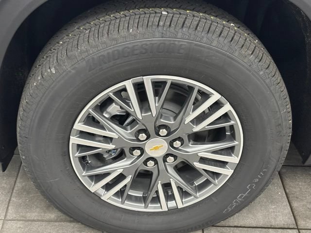 New 2027 Chevrolet Traverse LT w/ Driver Confidence Package FWD image 6