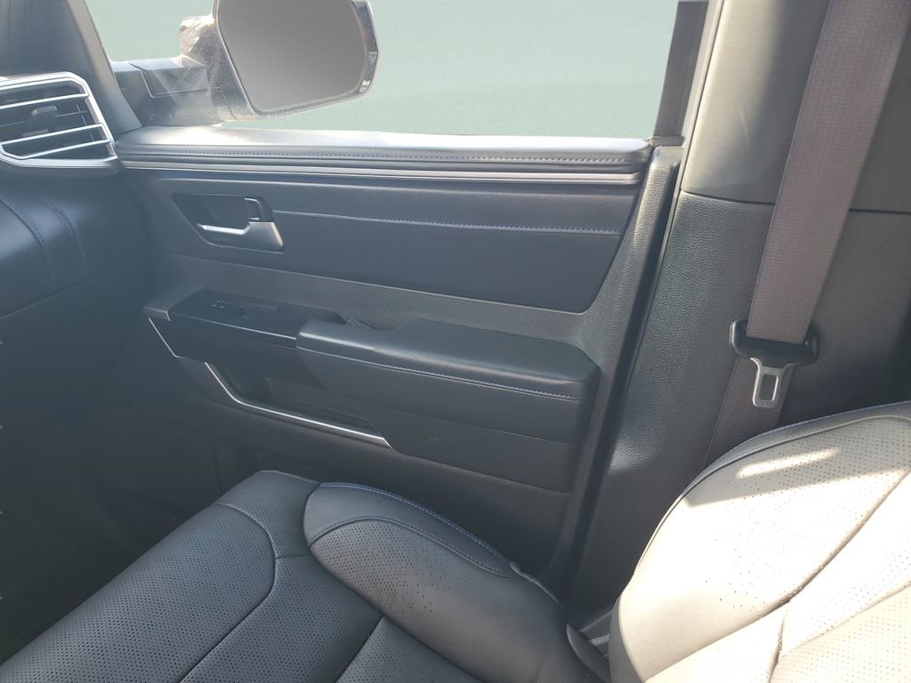 Used 2024 Toyota Tundra Platinum AWD/4WD image 13