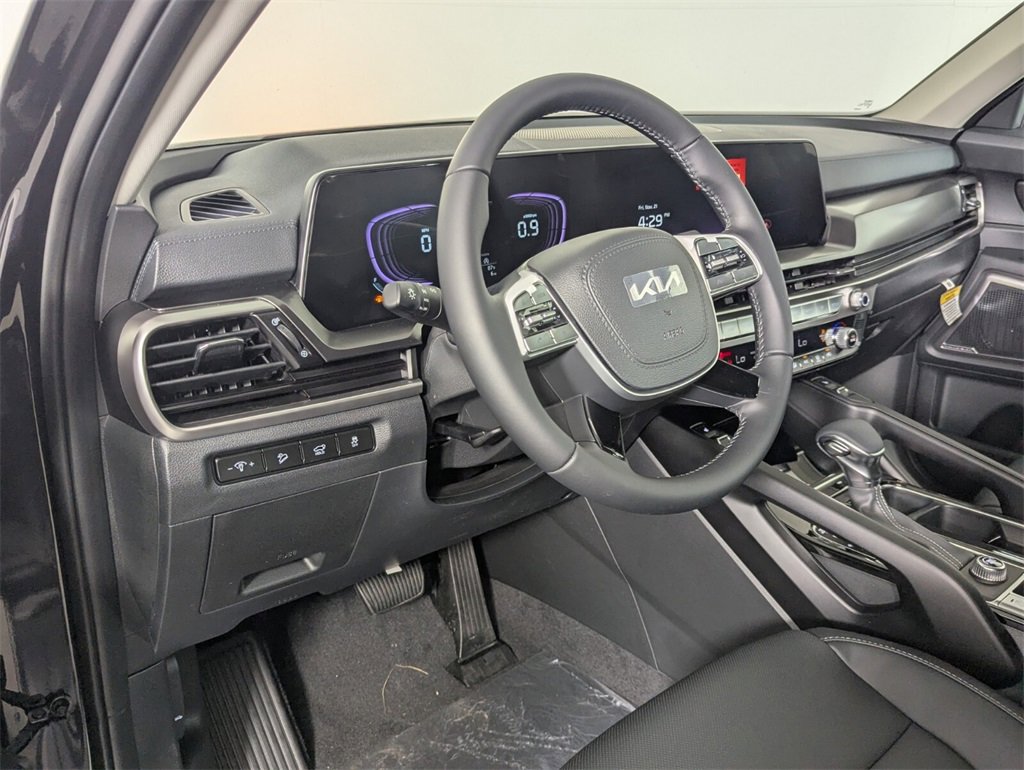 New 2025 Kia Telluride S image 11