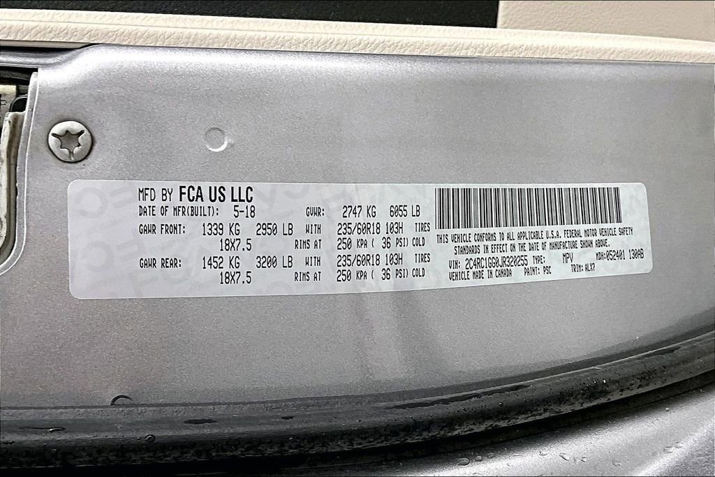 Used 2018 Chrysler Pacifica Limited image 40