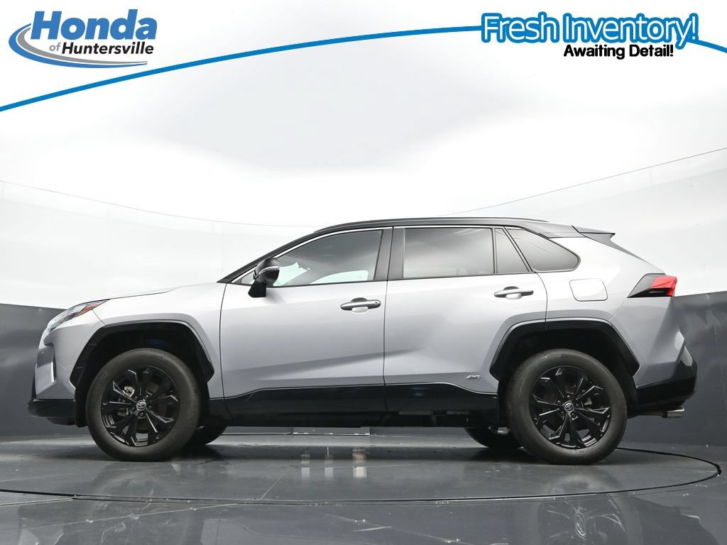 Used 2022 Toyota RAV4 XSE AWD/4WD image 31