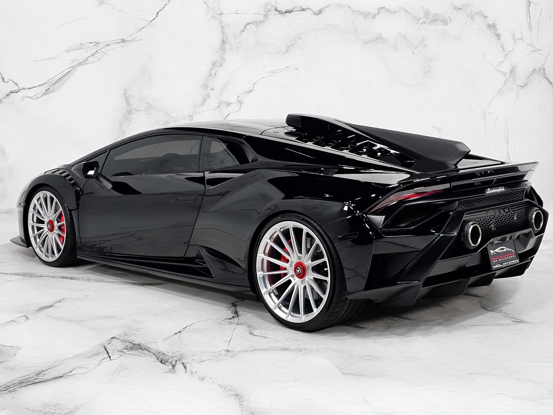 Used 2023 Lamborghini Huracan STO RWD image 8