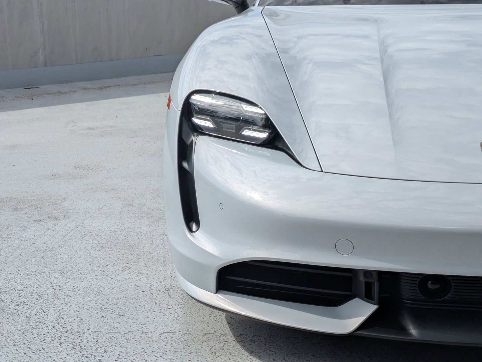 Certified 2024 Porsche Taycan Turbo image 12