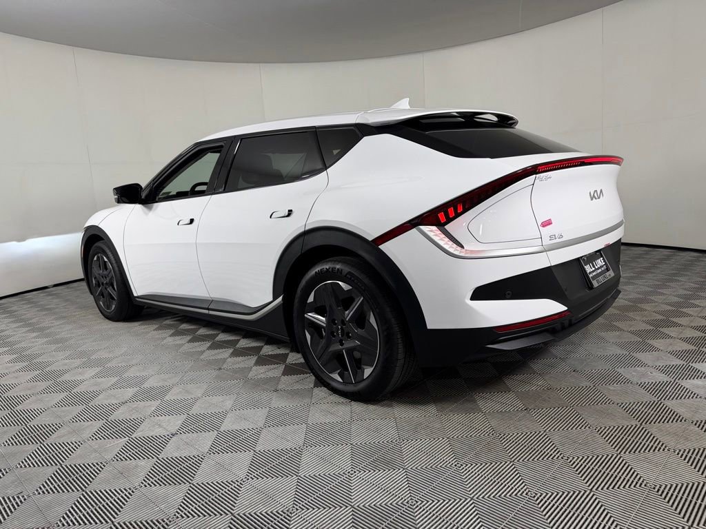 Used 2025 Kia EV6 Light RWD image 9