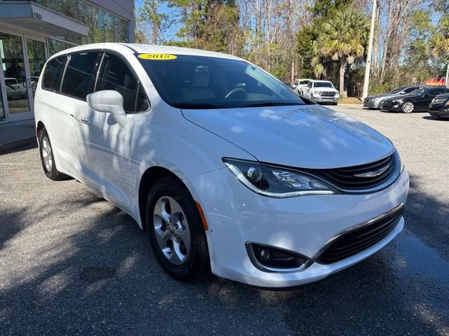 Used 2018 Chrysler Pacifica Touring Plus image 9