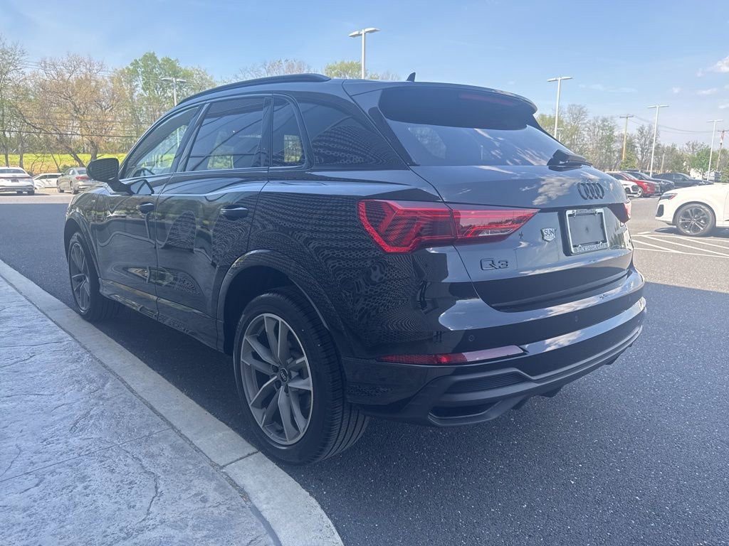 Certified 2025 Audi Q3 2.0T Premium w/ Convenience Package AWD/4WD image 11