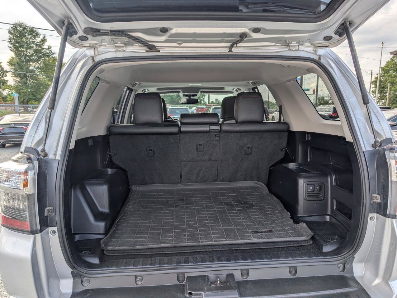 Used 2015 Toyota 4Runner Trail Premium AWD/4WD image 28