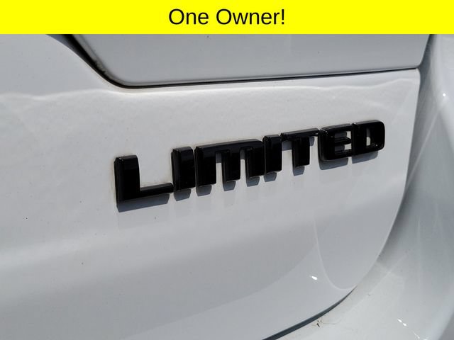 Certified 2024 Jeep Grand Cherokee Limited w/ Black Appearance Package AWD/4WD image 9