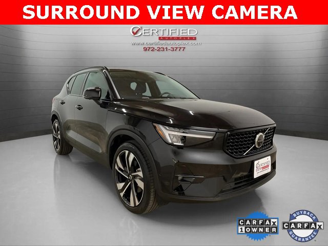 Used 2025 Volvo XC40 B5 Plus image 3