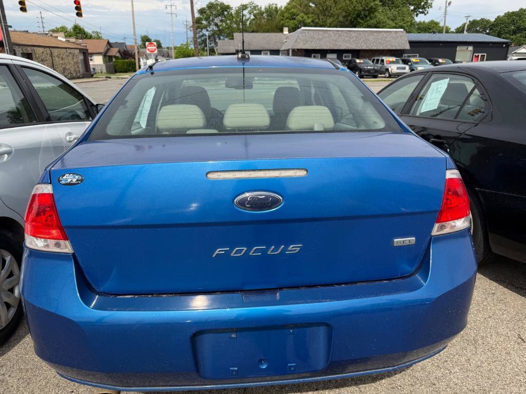 Used 2010 Ford Focus SEL FWD image 32