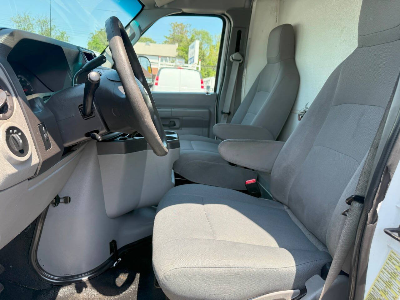 Used 2015 Ford E-350 and Econoline 350 Super Duty w/ Power Windows & Locks Group RWD image 14