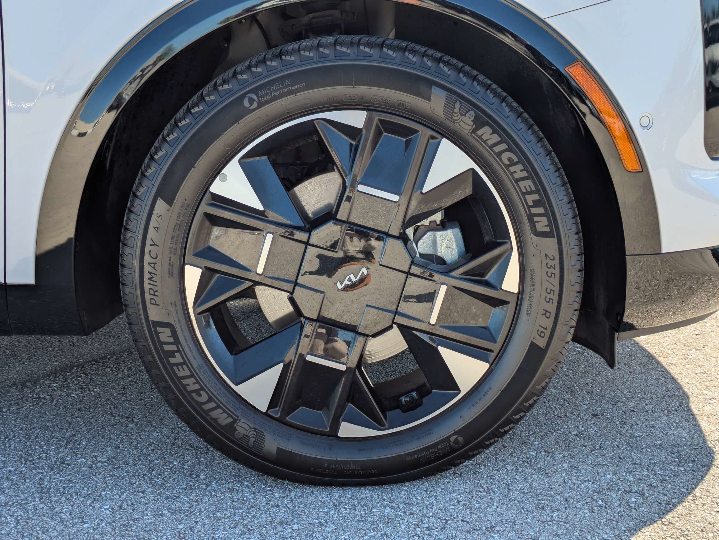Certified 2026 Kia Sportage SX FWD image 11