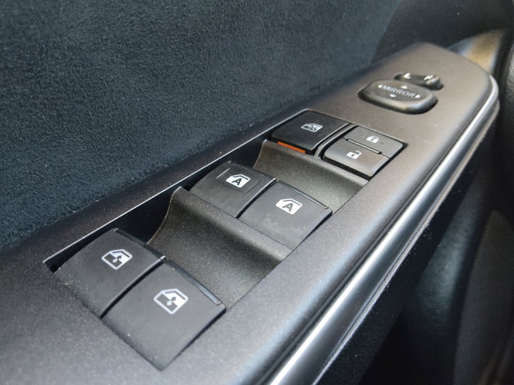 Used 2016 Toyota Camry XSE FWD image 27