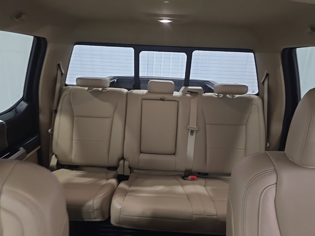 Used 2018 Ford F250 Lariat w/ Chrome Package image 17