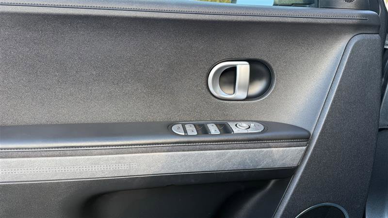 Used 2023 Hyundai Ioniq 5 SEL image 11