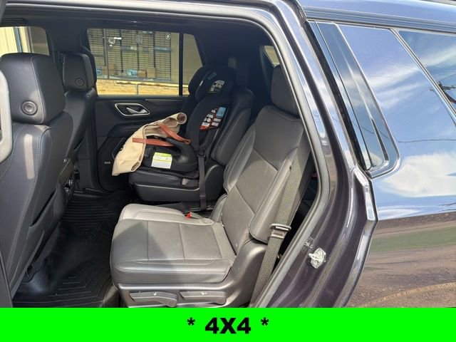 Used 2022 Chevrolet Tahoe Z71 w/ Luxury Package AWD/4WD image 10
