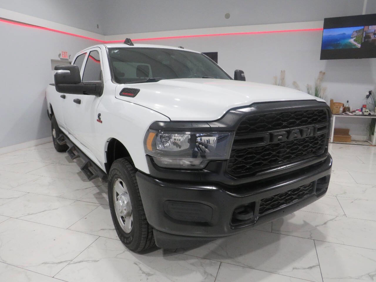 Used 2023 RAM 3500 Tradesman image 2