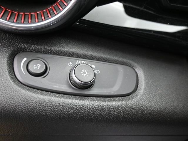 Used 2025 Chevrolet Trax RS w/ Driver Confidence Package image 22