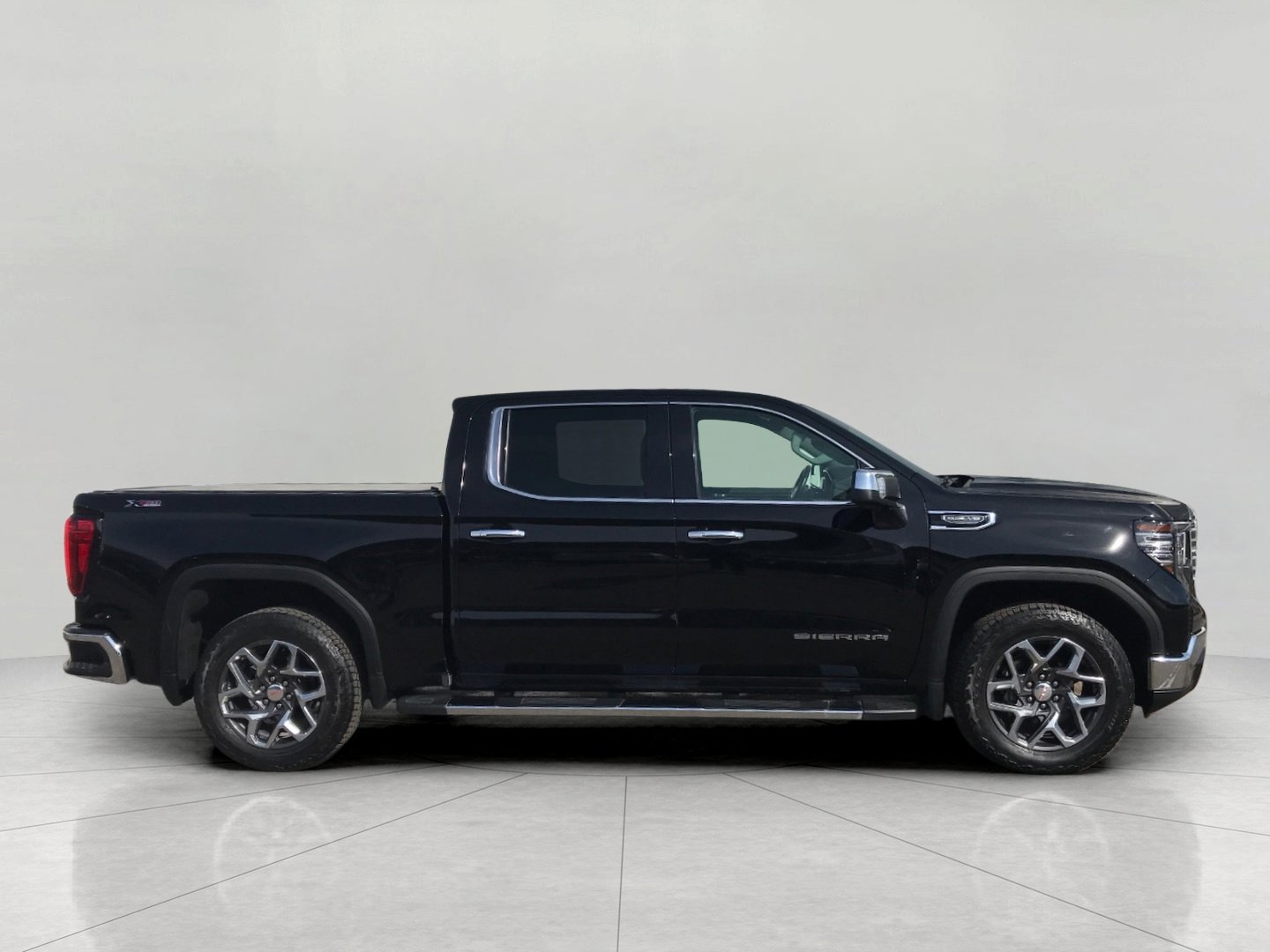 Certified 2023 GMC Sierra 1500 SLT w/ SLT Premium Package image 10