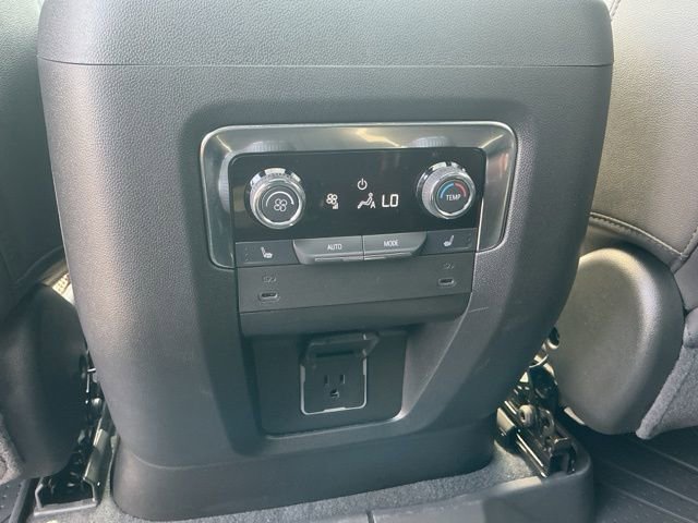 New 2025 Chevrolet Suburban RST w/ Advanced Technology Package image 13