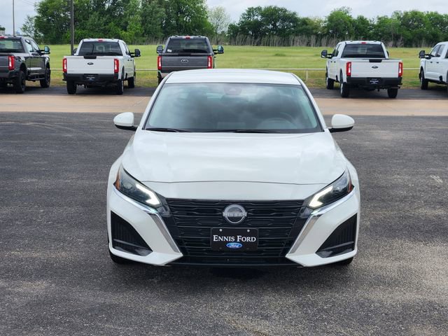 Used 2023 Nissan Altima 2.5 SV image 2