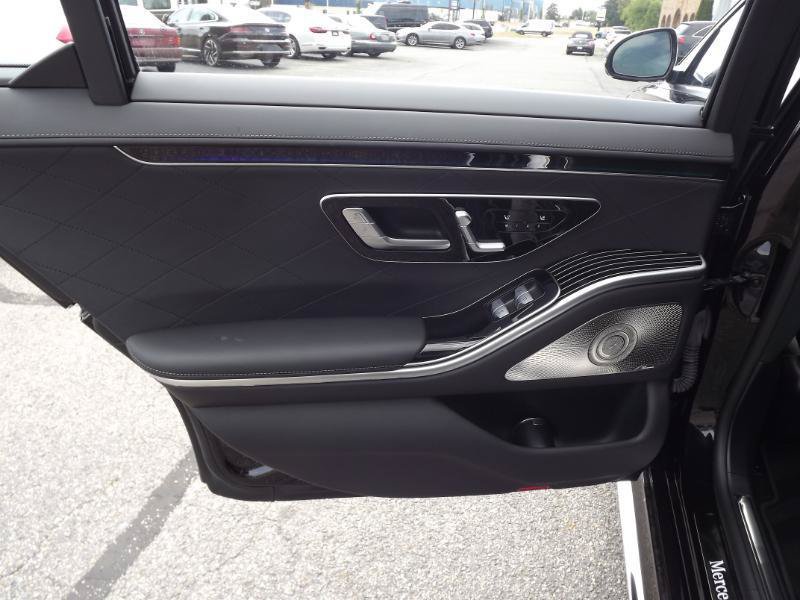 Used 2023 Mercedes-Benz S 580 4MATIC Sedan image 32