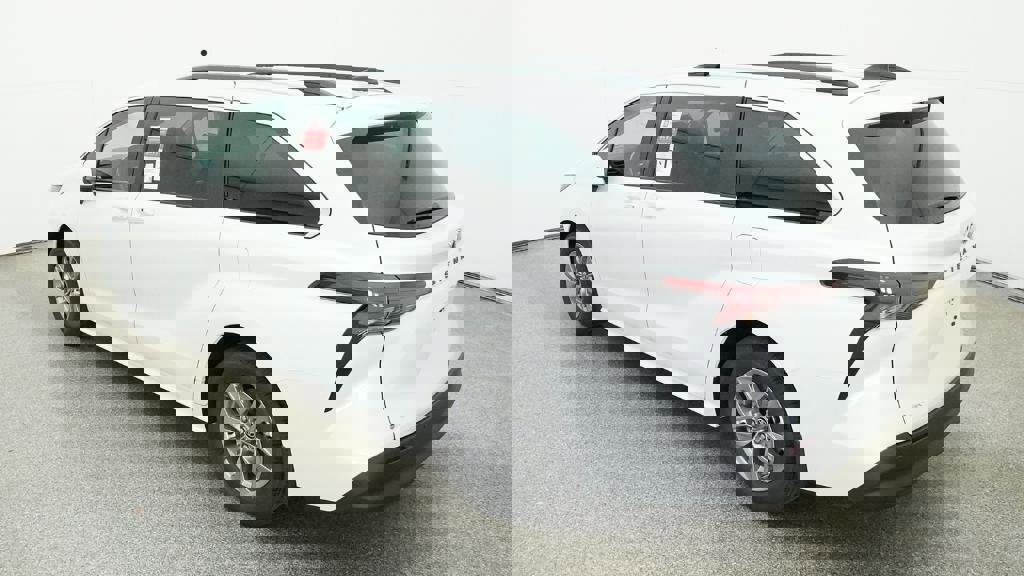 New 2026 Toyota Sienna XLE image 11