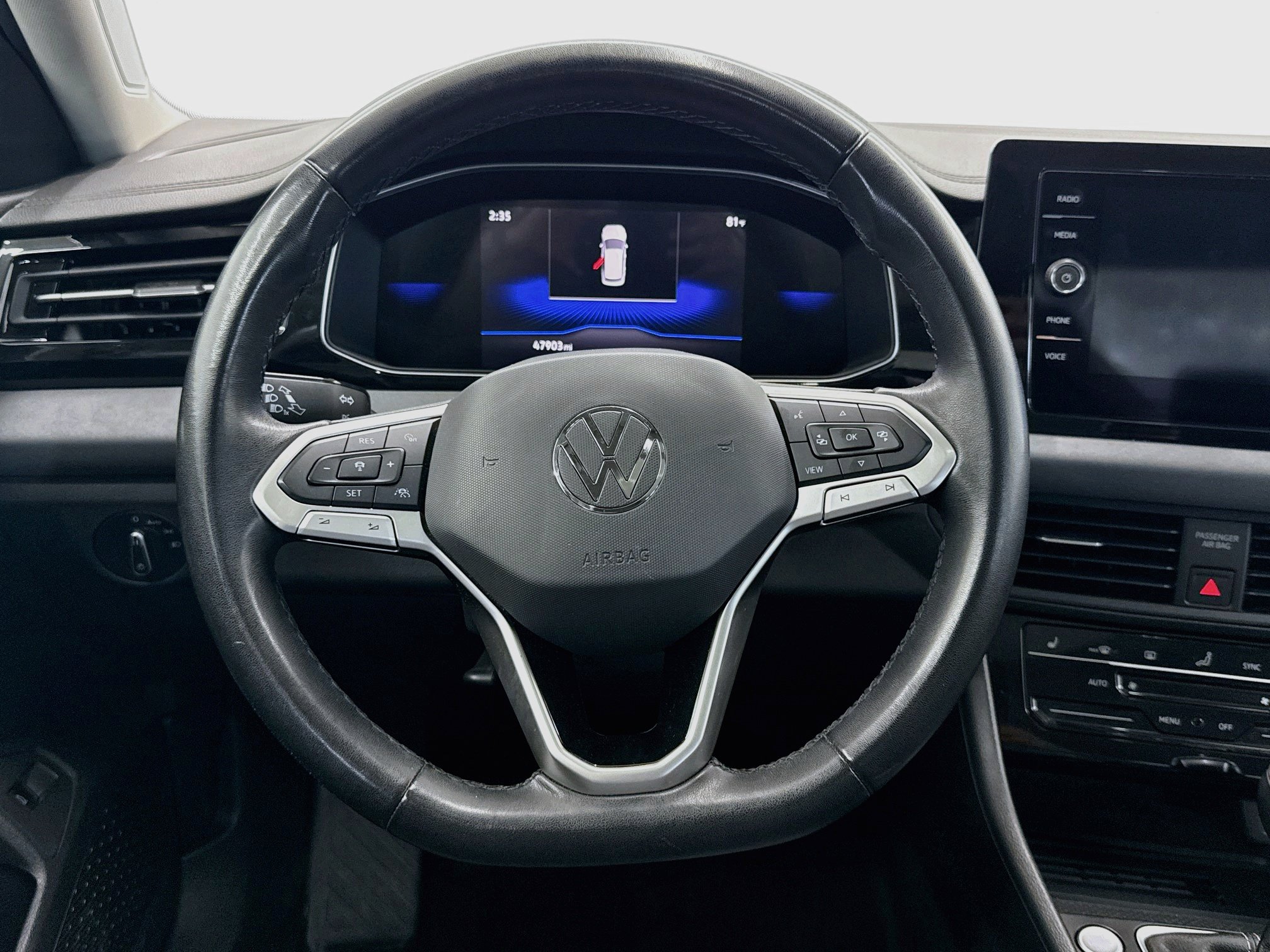 Used 2025 Volkswagen Jetta SE FWD image 18