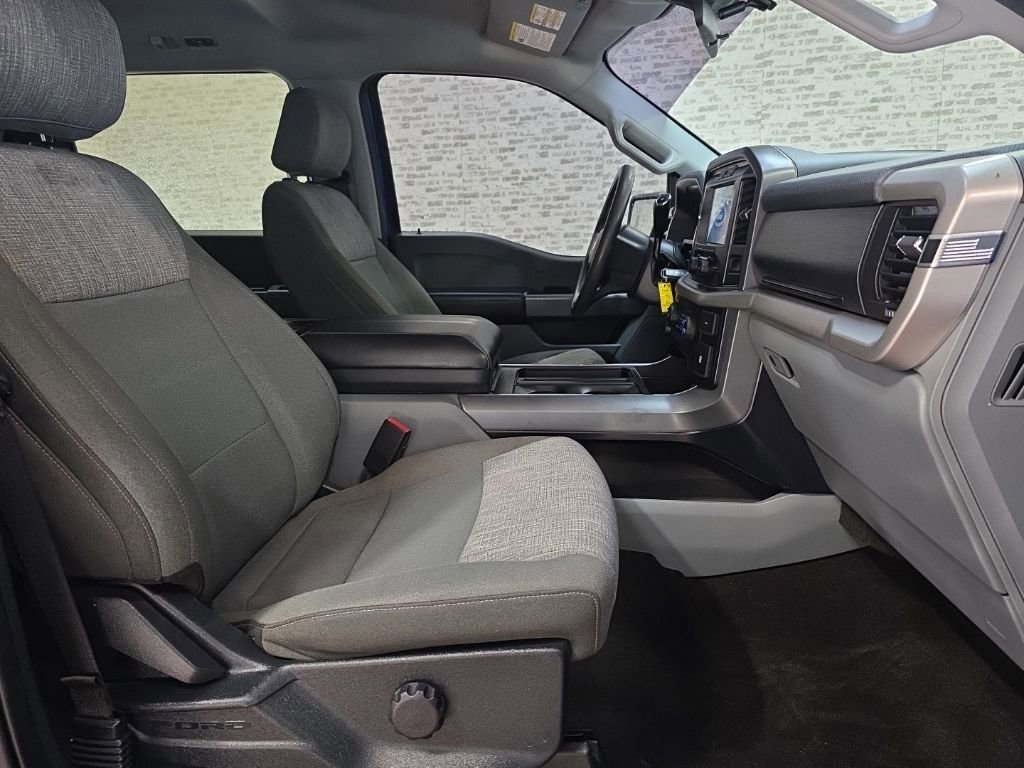 Used 2021 Ford F150 XLT image 11