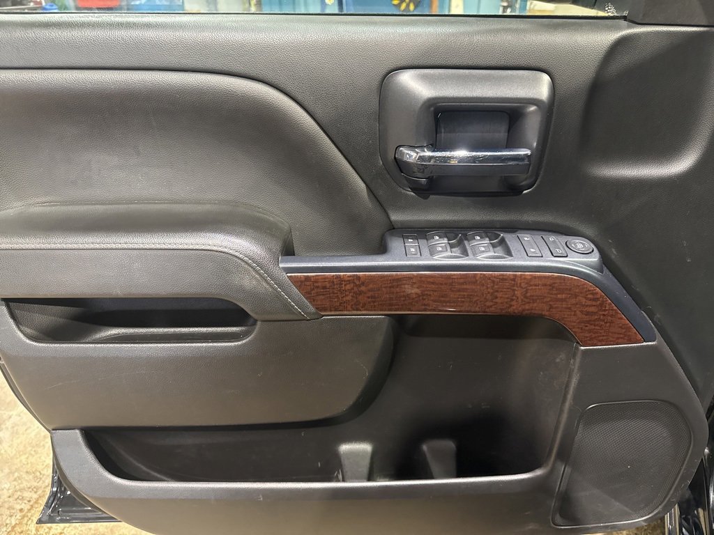 Used 2018 GMC Sierra 1500 SLE w/ SLE Value Package image 12